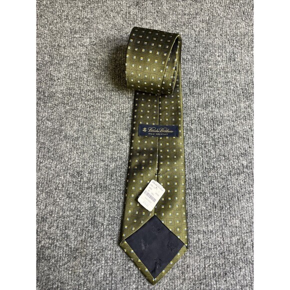 BROOKS BROTHERS STAIN RESISTANT MEN'S Silk Tie Green Geometric Print NWT $75 - Picture 2 of 6
